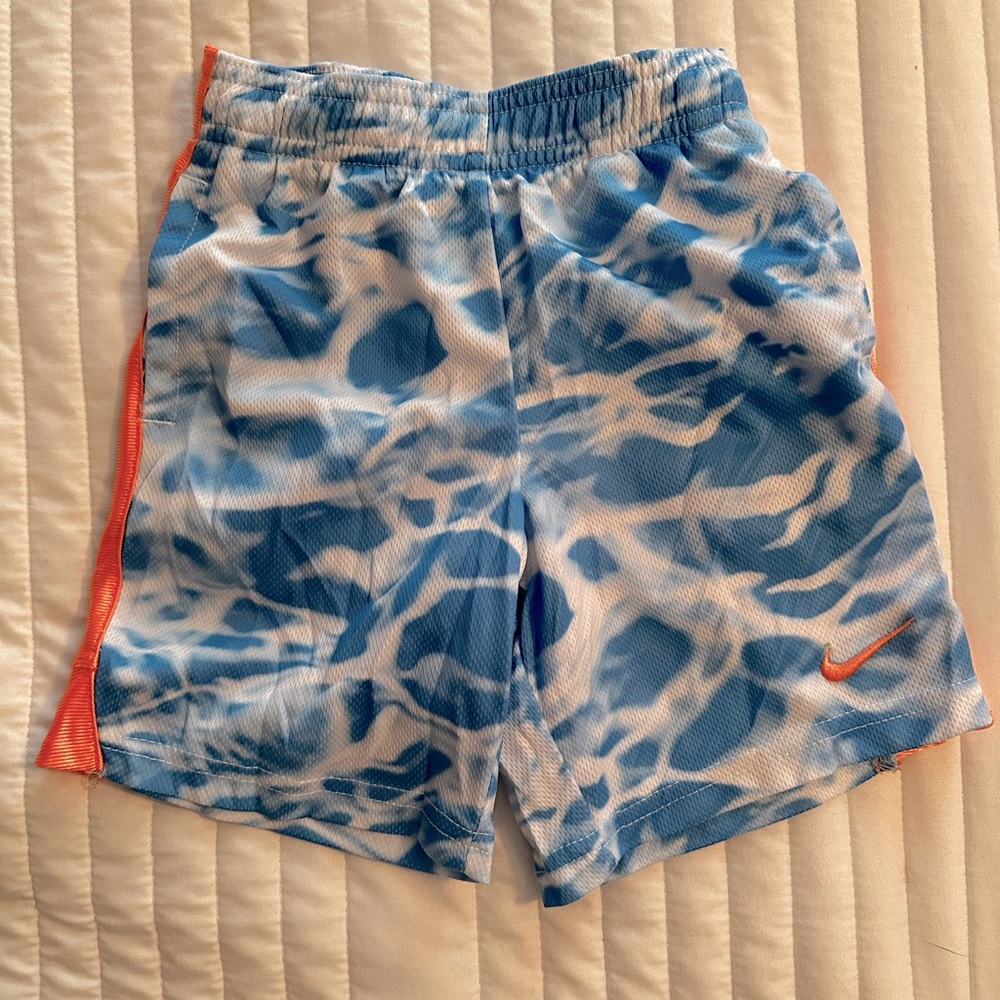 Nike Basketball Shorts 4T